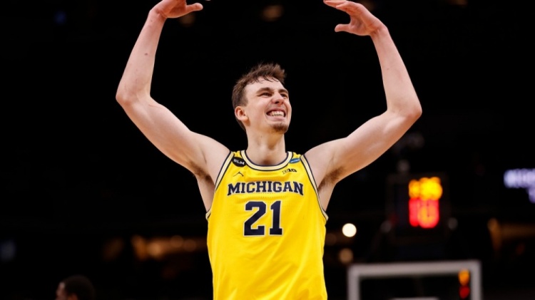 配轮胎的使 配轮胎的使