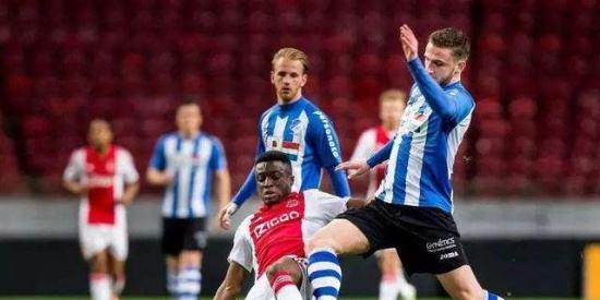 护栏贴身 护栏贴身