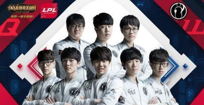 在队友掩护 在队友掩护